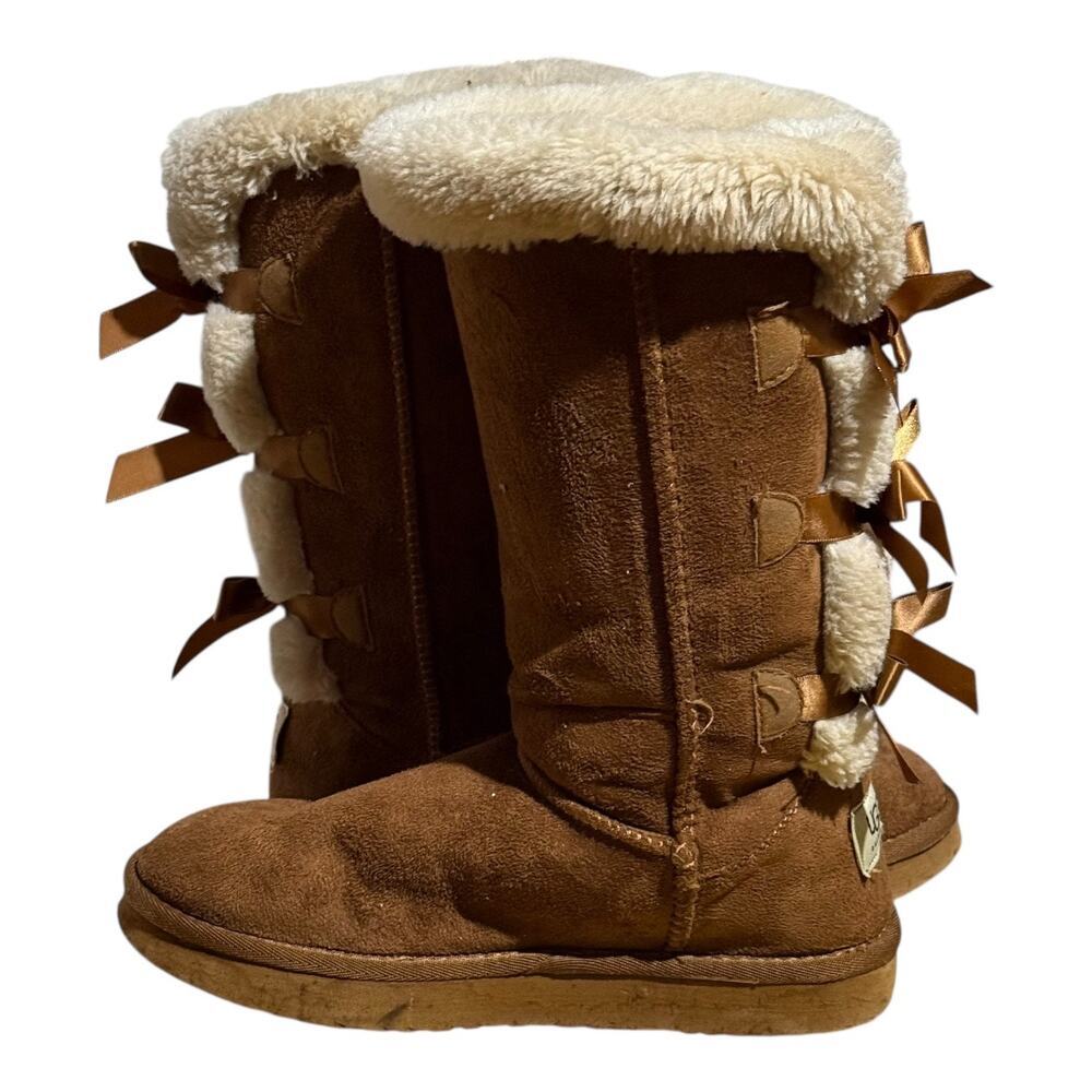 UGG Australia Bailey Bow Pom Pom Tail Suede Boots Women's Size 8 Chestnut - Picture 5 of 7